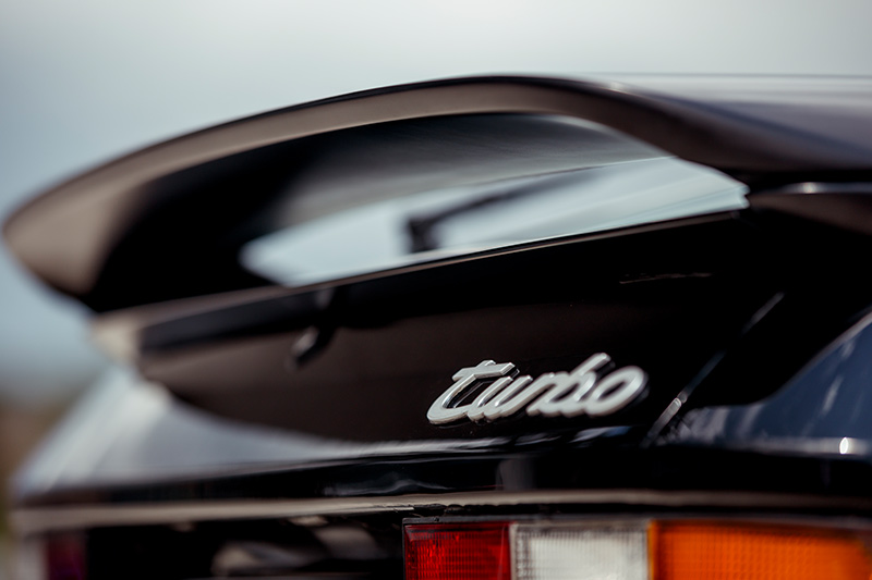 1988 Porsche 944 Turbo - Toybox
