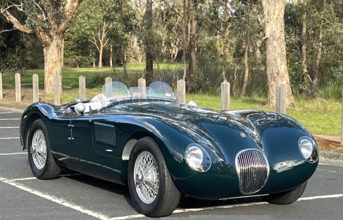 1952 Jaguar C-type tribute – today's tempter