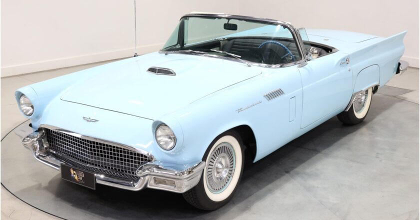 1957 Ford Thunderbird – today's tempter